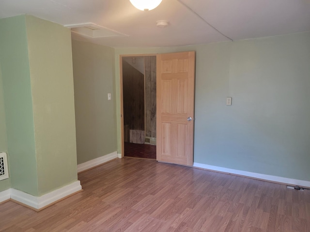 204 Conley Ave S, Thief River Falls, MN 56701 - photo 5