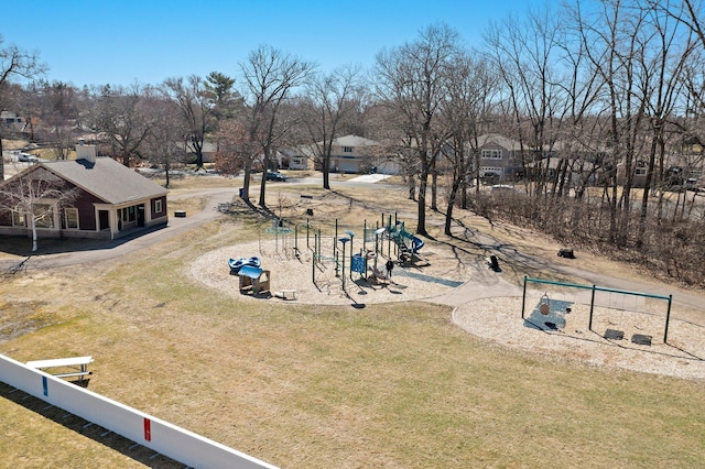 4380 Brookside Ct Unit 103, Edina, MN 55436 - view of grassy yard with a residential view