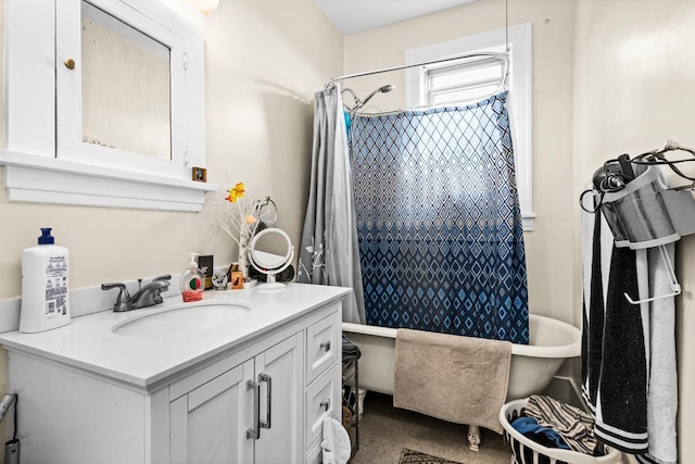 702 11th St, Duluth, MN 55805 - full bath with vanity