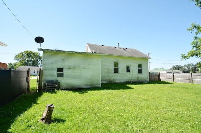 506 3rd Ave NW, Dodge Center, MN 55927 - back of house