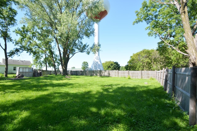 506 3rd Ave NW, Dodge Center, MN 55927 - view of fenced backyard