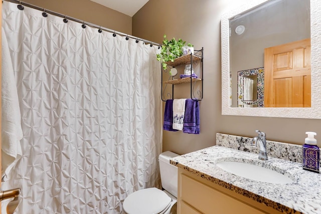 2064 141st Ln NE, Ham Lake, MN 55304 - full bathroom featuring vanity and a shower with curtain