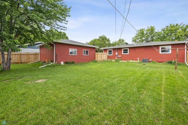 426 3rd Ave E, West Fargo, ND 58078 - view of yard