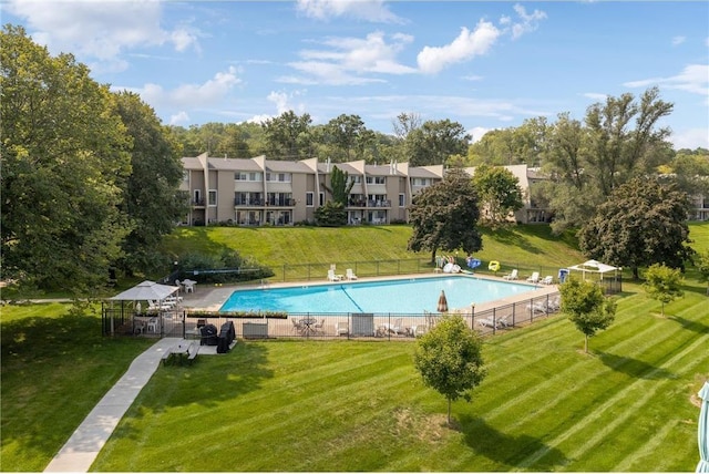 6201 Saint Croix Trl N Unit 115, Oak Park Heights, MN 55082 - view of community pool