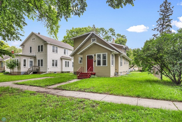 1329 12th St N, Fargo, ND 58102 - view of front of home with a front lawn
