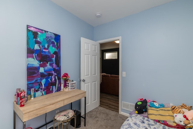 700 6th St E, Saint Paul, MN 55106 - view of carpeted bedroom