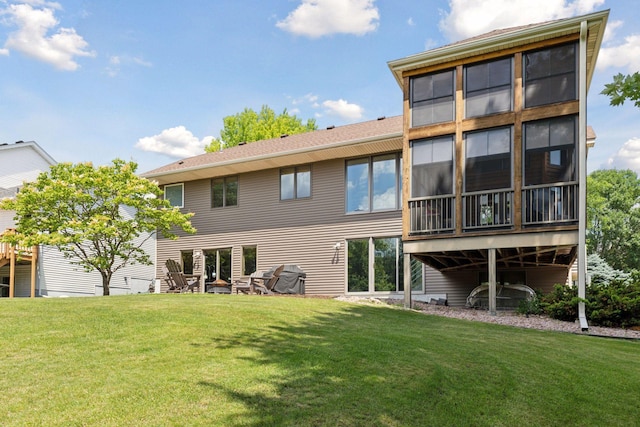 18675 86th Pl N, Maple Grove, MN 55311 - back of property featuring a yard