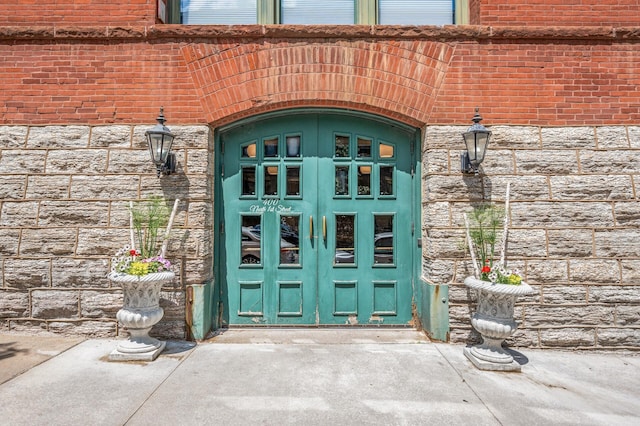 400 1st St Unit 611, Minneapolis, MN 55401 - property entrance with stone siding
