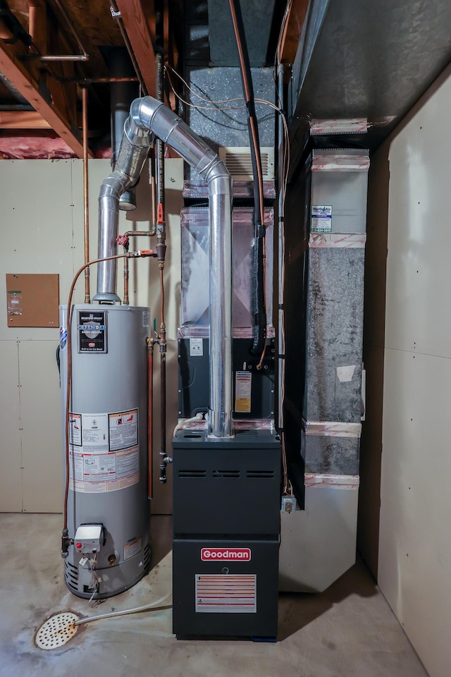 13752 Round Lake Blvd NW, Andover, MN 55304 - utilities featuring gas water heater