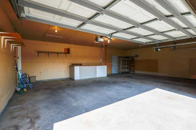 13752 Round Lake Blvd NW, Andover, MN 55304 - garage featuring a garage door opener