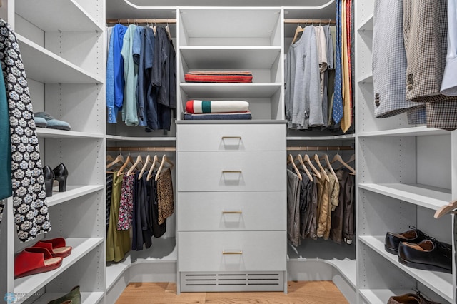 10128 Concord Dr, Horace, ND 58047 - view of walk in closet