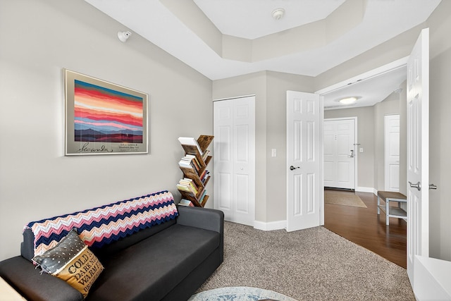 545 1st St Unit 400, Minneapolis, MN 55401 - sitting room with carpet flooring and baseboards