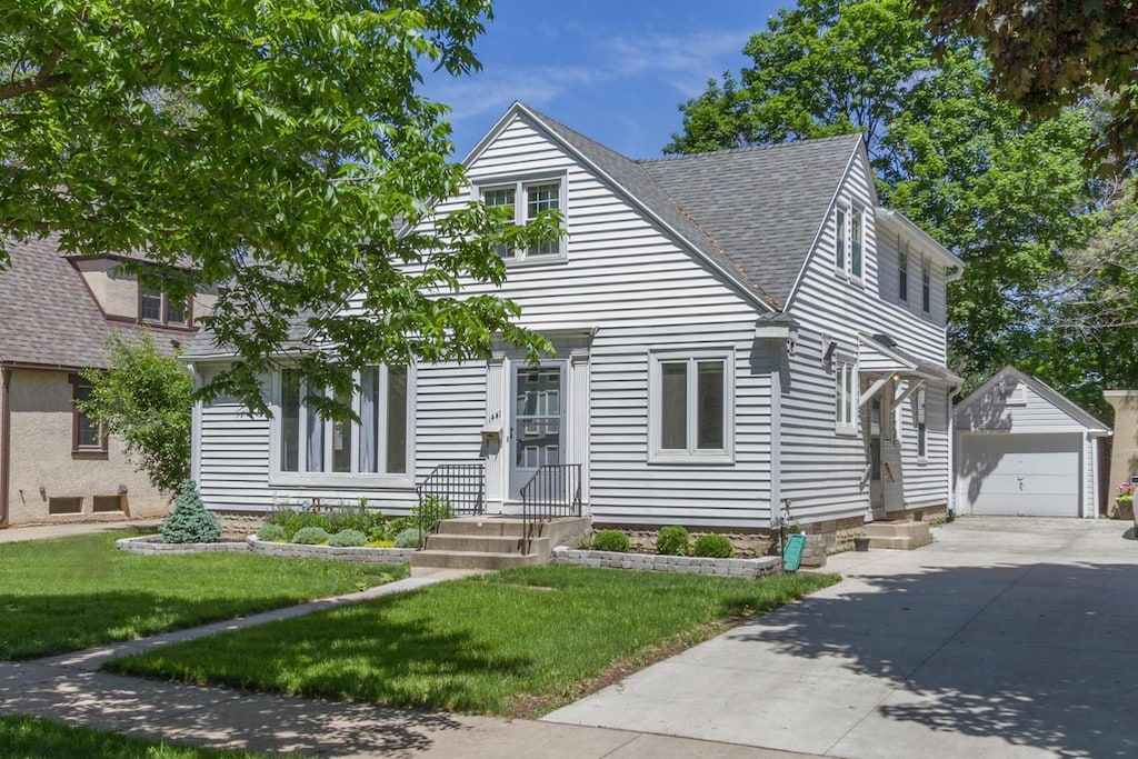 1331 2nd St NW, Rochester, MN 55901 - photo 1