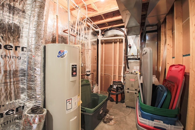 1267 Naser Way, New Richmond, WI 54017 - utility room with electric water heater