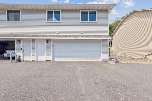 510 78th Ave NE, Spring Lake Park, MN 55432 - garage with driveway