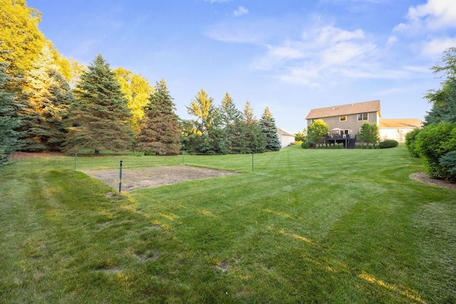 1899 White Oak Dr, Chaska, MN 55318 - view of grassy yard