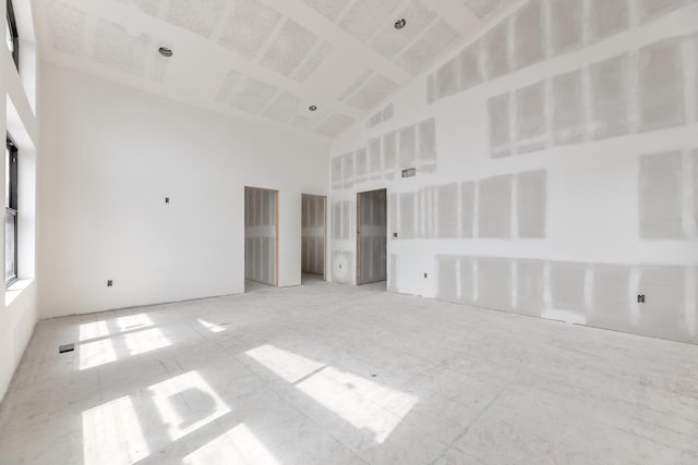 7577 138th St W, Apple Valley, MN 55124 - empty room featuring high vaulted ceiling