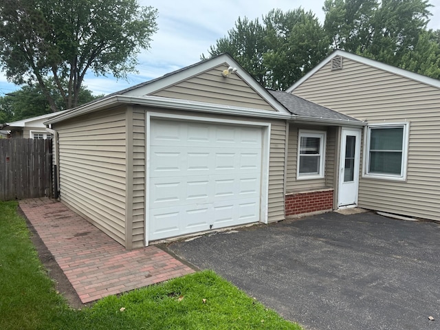 7420 Columbus Ave, Richfield, MN 55423 - view of garage
