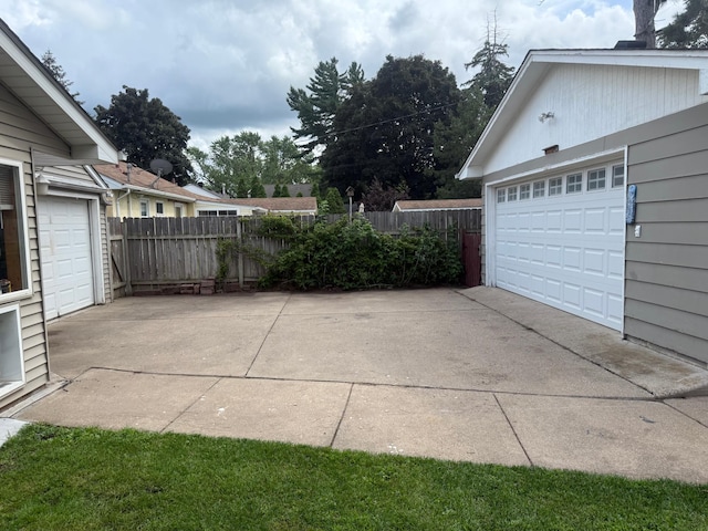 7420 Columbus Ave, Richfield, MN 55423 - view of garage