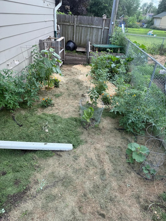 7420 Columbus Ave, Richfield, MN 55423 - view of yard