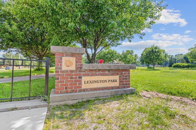 1456 Burke Ave W, Roseville, MN 55113 - photo 26