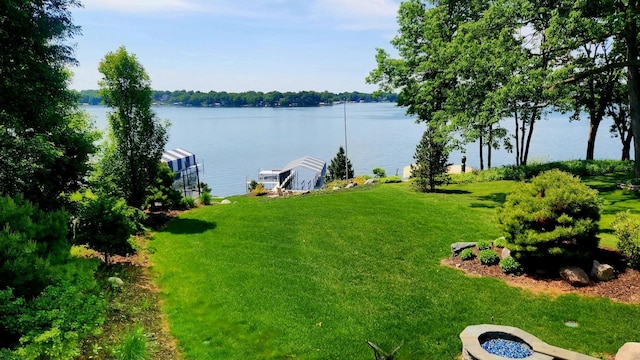 5115 Minneapolis Ave, Minnetrista, MN 55364 - view of grassy yard with a water view