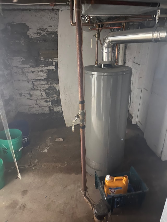 663 Smith Ave S, Saint Paul, MN 55107 - utilities with water heater