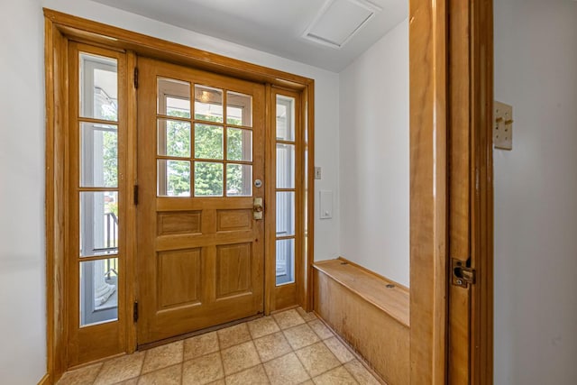 440 6th St, Lafayette, MN 56054 - view of entrance foyer