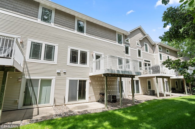 15841 Porchlight Ln, Eden Prairie, MN 55347 - photo 17