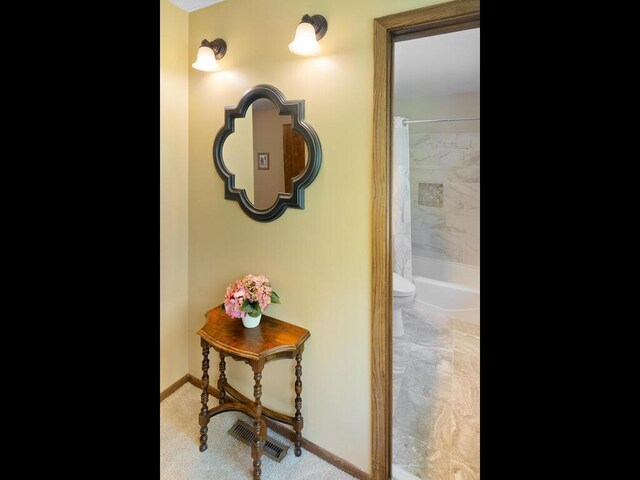 461 Dudley Ave, Shoreview, MN 55126 - corridor with baseboards