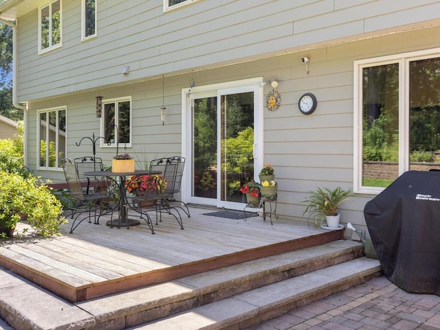 461 Dudley Ave, Shoreview, MN 55126 - deck with area for grilling and outdoor dining area