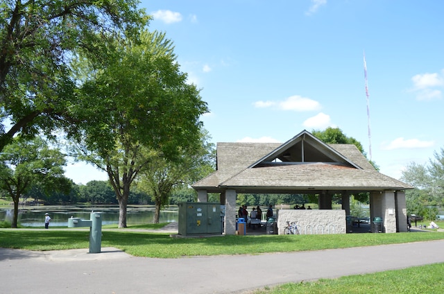 987 Island Lake Ave, Shoreview, MN 55126 - surrounding community featuring a gazebo, mail area, a water view, and a yard