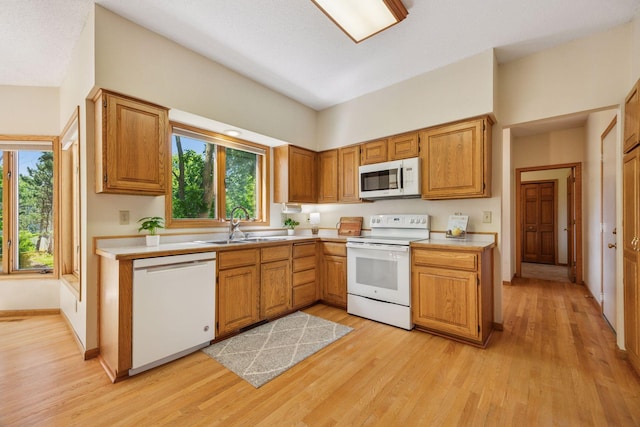 8943 Sylvan Rdg, Eden Prairie, MN 55347 - photo 21