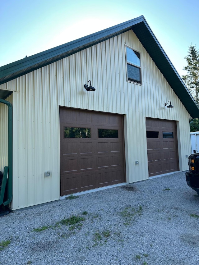 1415 Riverside Dr NW Unit 1415, Baudette, MN 56623 - detached garage featuring gravel driveway
