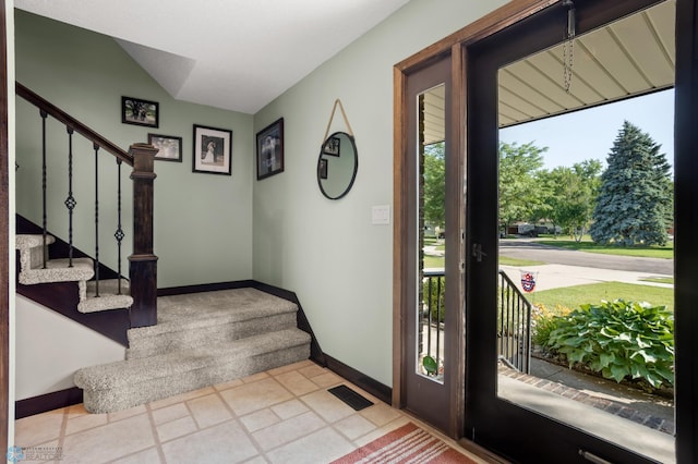 21 35th Ave NE, Fargo, ND 58102 - foyer with stairway and lofted ceiling