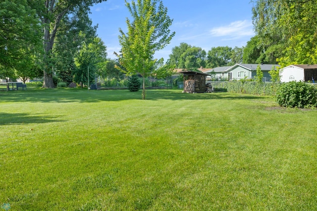 21 35th Ave NE, Fargo, ND 58102 - view of yard