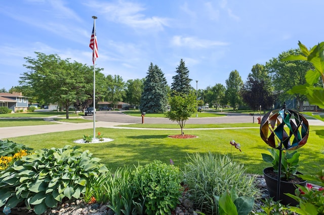 21 35th Ave NE, Fargo, ND 58102 - view of property's community featuring a yard