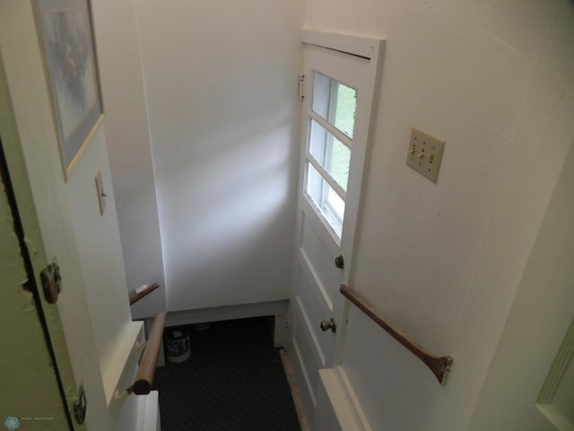 1610 9th St N, Fargo, ND 58102 - view of staircase