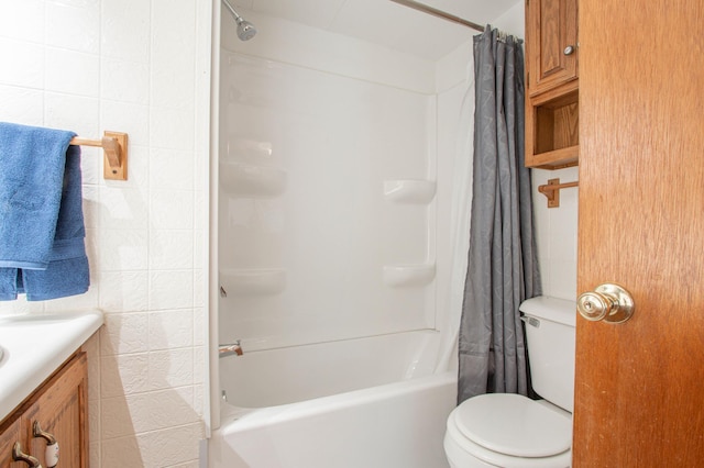 N6050 270th St, Lucas Twp, WI 54751 - full bathroom with shower / tub combo with curtain and vanity