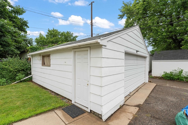 4334 Thomas Ave N, Minneapolis, MN 55412 - view of outdoor structure