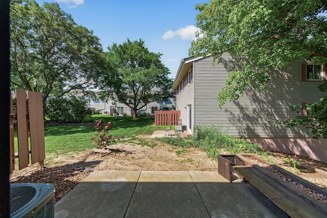 2365 Dorland Ln E, Maplewood, MN 55119 - view of green lawn