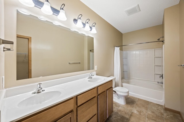 651 Ravencroft Rd, Waconia, MN 55387 - full bathroom with shower / bathtub combination with curtain and double vanity