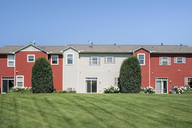 651 Ravencroft Rd, Waconia, MN 55387 - rear view of property with a lawn