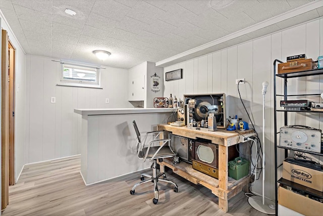 5501 30th Ave S, Minneapolis, MN 55417 - office space with light wood-style floors and crown molding