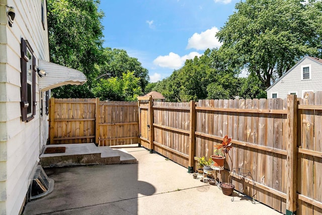 5501 30th Ave S, Minneapolis, MN 55417 - view of patio