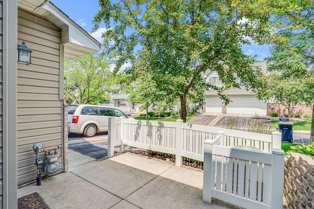 3730 Vermilion Ct S Unit 509, Eagan, MN 55122 - view of patio / terrace