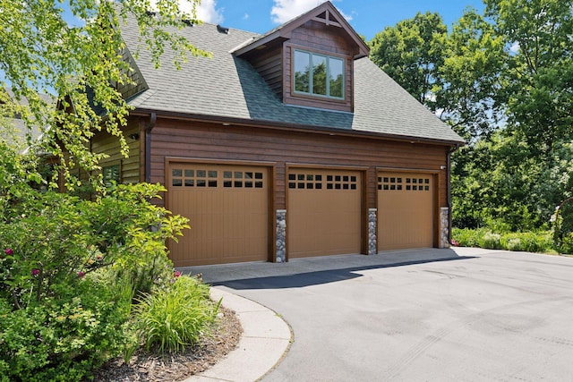 9449 Ehler Ave SE, Delano, MN 55328 - view of garage