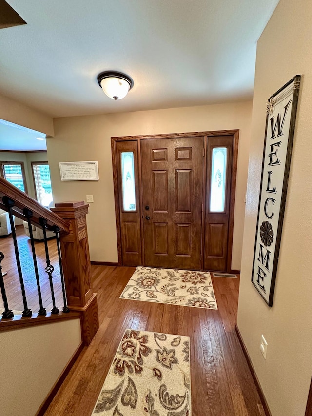 1201 Morningside Cir, Marshall, MN 56258 - foyer entrance featuring wood finished floors and baseboards