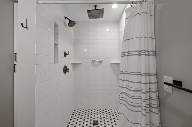 7850 242nd St, Wyoming, MN 55025 - bathroom with a stall shower