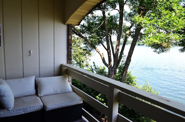 4363 Wilshire Blvd Unit 302, Mound, MN 55364 - balcony featuring a water view